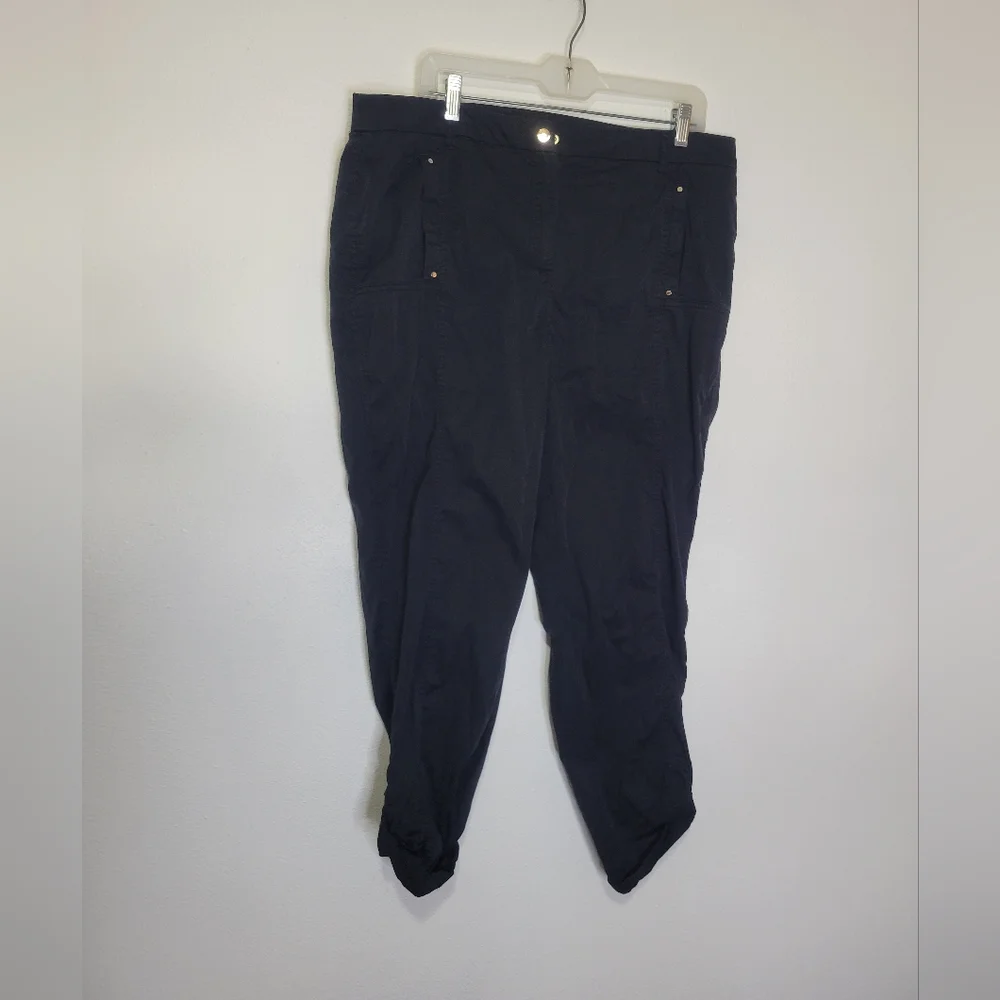 Chicos black casual roll tab hem pants